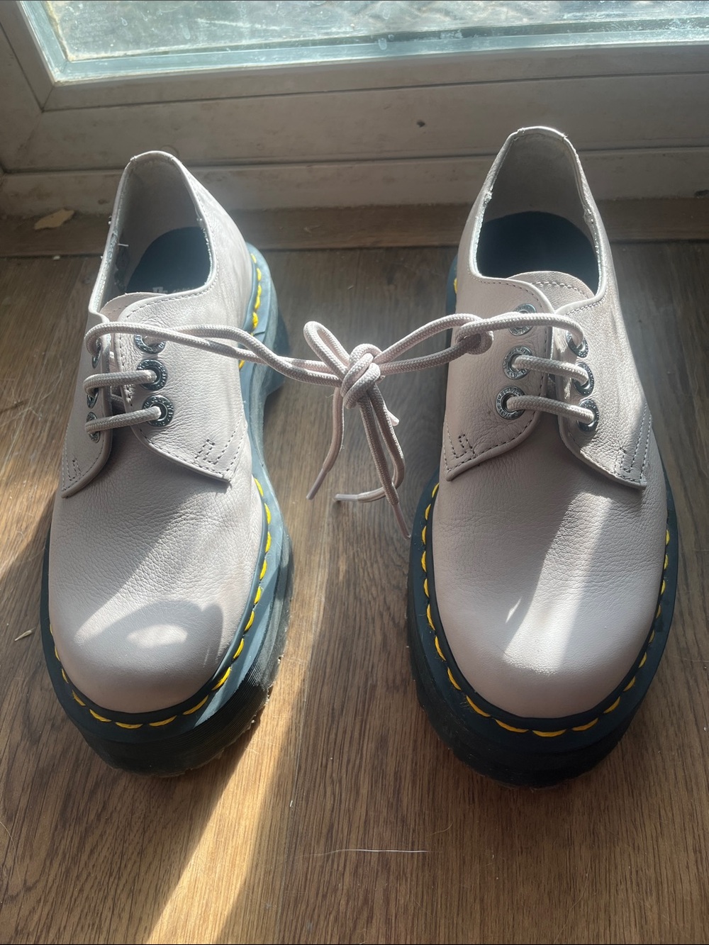Dr. Martens shoes - Picture 4 of 7